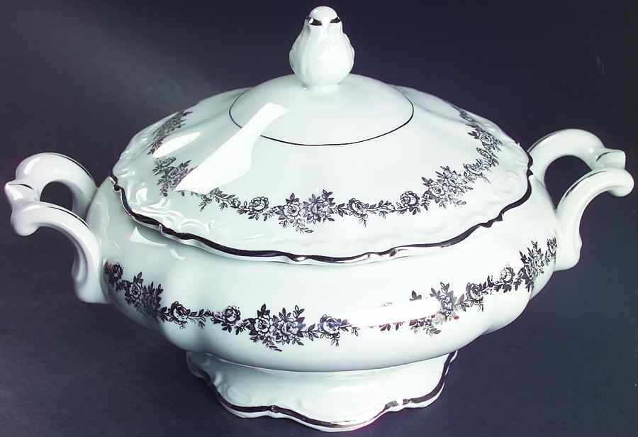 Corsage Round Covered Vegetable by Belcrest-1