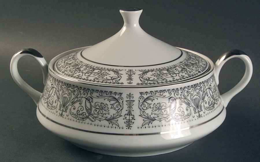 Forum Round Covered Vegetable by Berkeley House-1