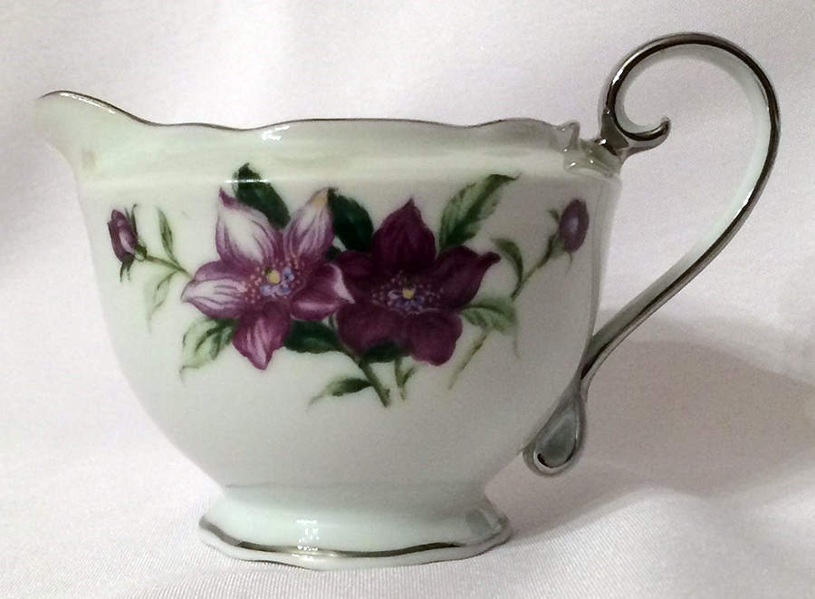 Vogue Creamer by Bellaire-1