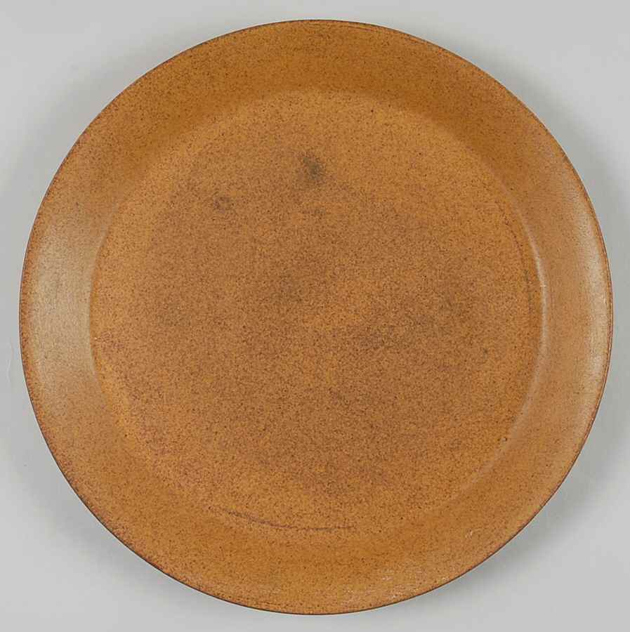 Tawny 10" Round Buffet Plate by Bennington Potters-1