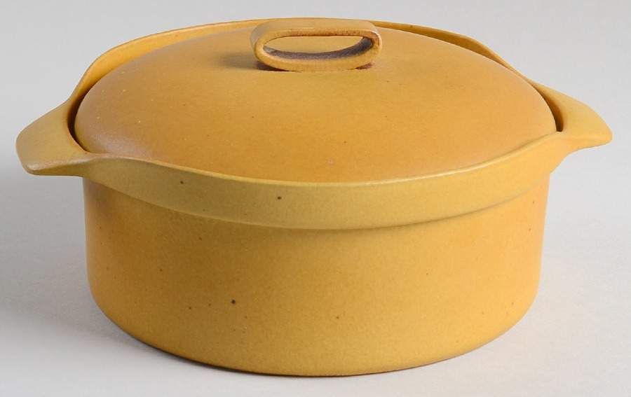 Tawny 1 Qt Round Covered Casserole by Bennington Potters-1