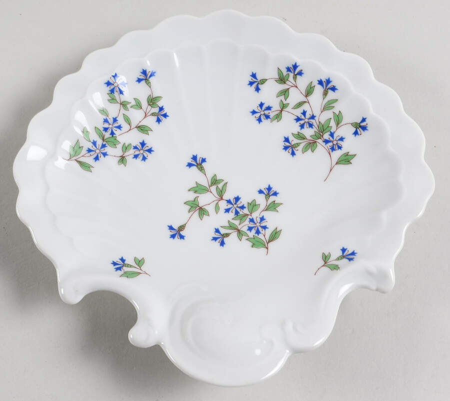 Nicole 7" Shell Shaped Dish by Bernardaud-1
