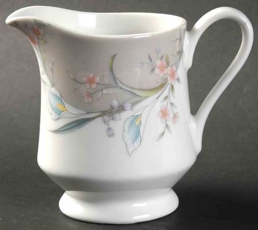 Amy Creamer by Baker, Hart & Stuart-1