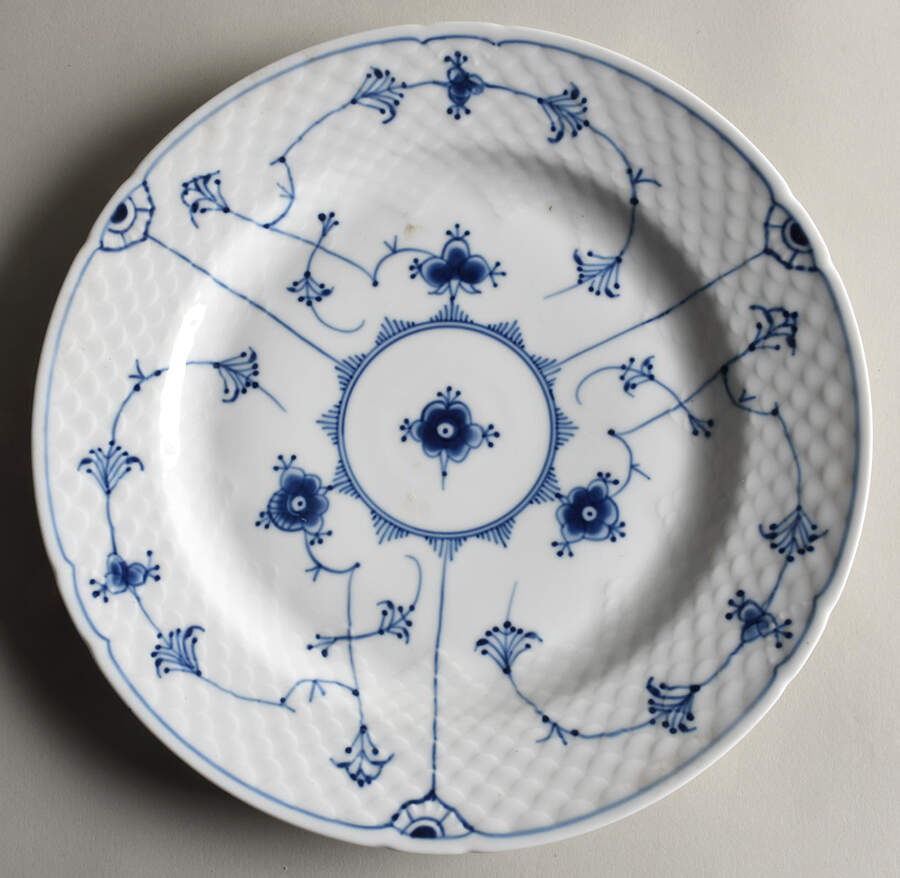 Blue Traditional (No Trim) Large Dinner Plate by Bing & Grondahl-1