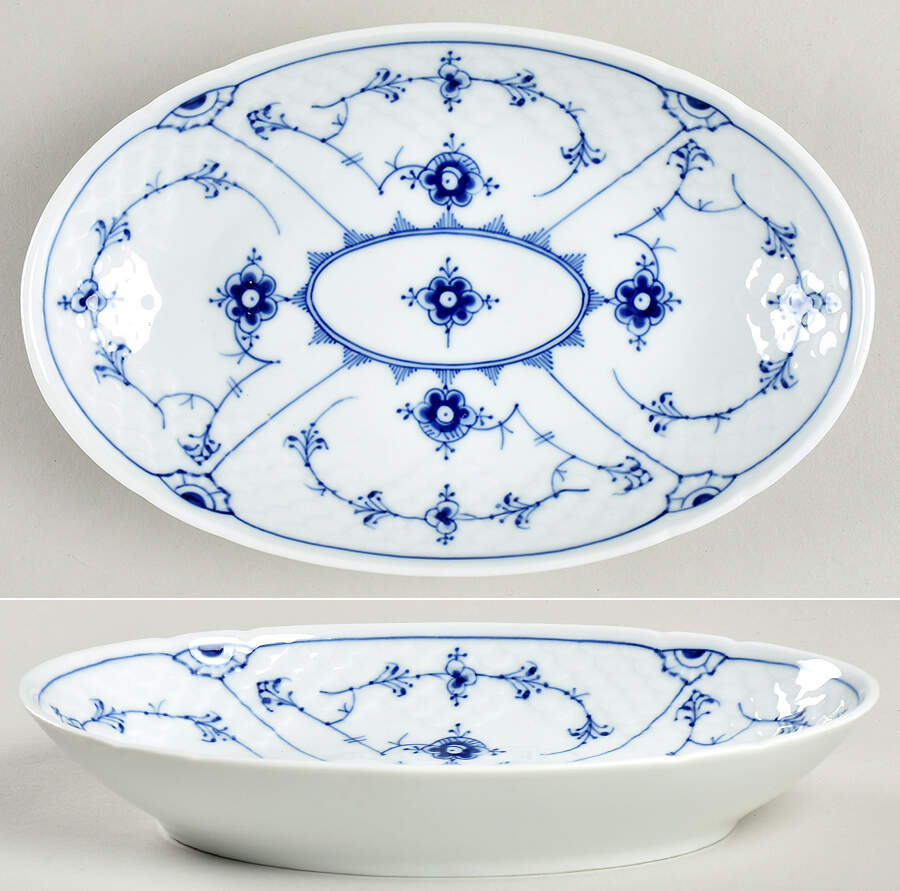 Blue Traditional (No Trim) Relish by Bing & Grondahl-1