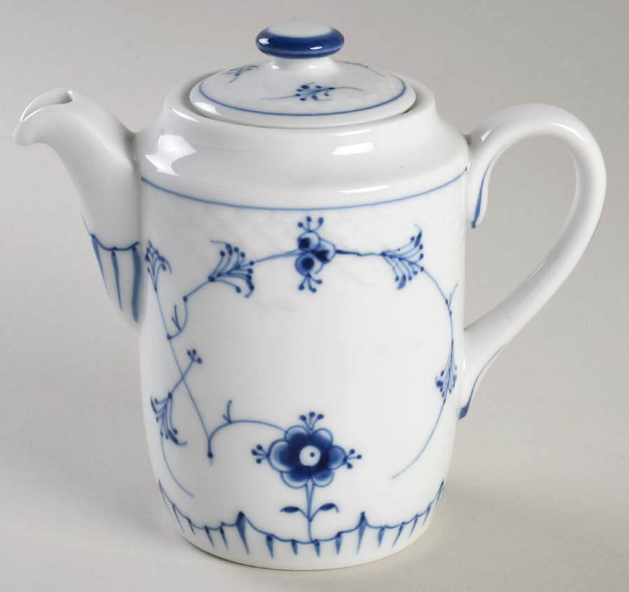 Blue Traditional (No Trim) Individual Teapot & Lid by Bing & Grondahl-1
