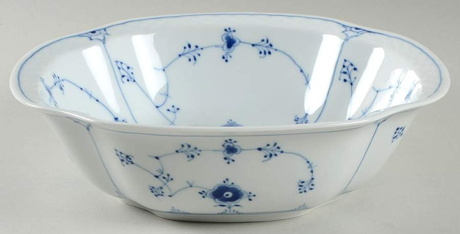 Blue Traditional (No Trim) 8" Square Vegetable Bowl by Bing & Grondahl-1