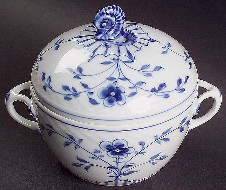 Blue Traditional (No Trim) Sugar Bowl & Lid by Bing & Grondahl-1