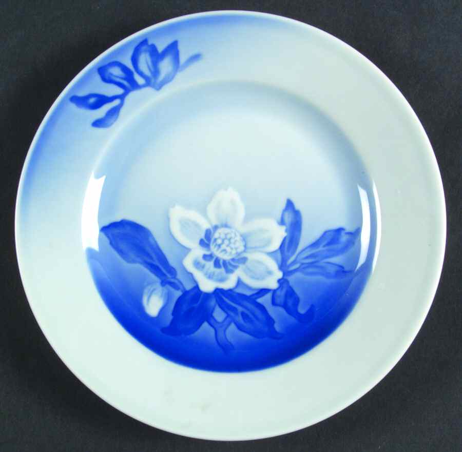 Christmas Rose Dessert/Pie Plate by Bing & Grondahl-1