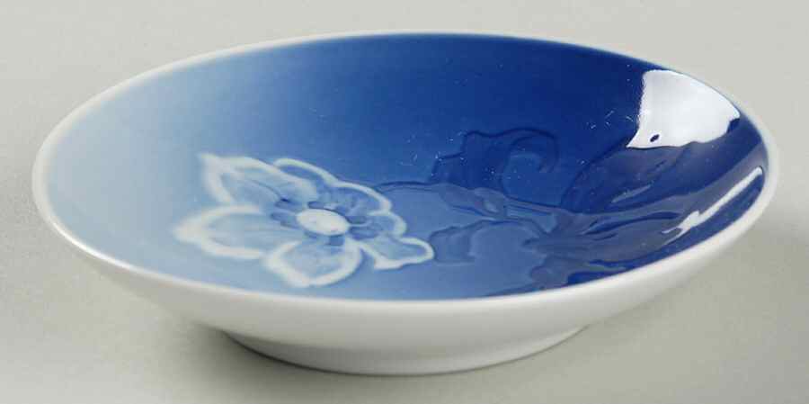 Christmas Rose Small Ashtray by Bing & Grondahl-1