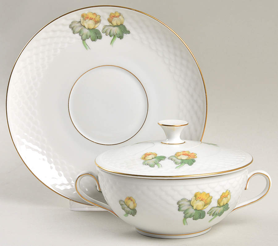 Erantis Cream Soup Bowl & Saucer Set with Lid by Bing & Grondahl-1