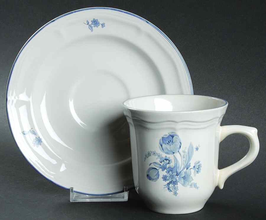 Jardin Bleu Flat Cup & Saucer Set by Brick Oven-1