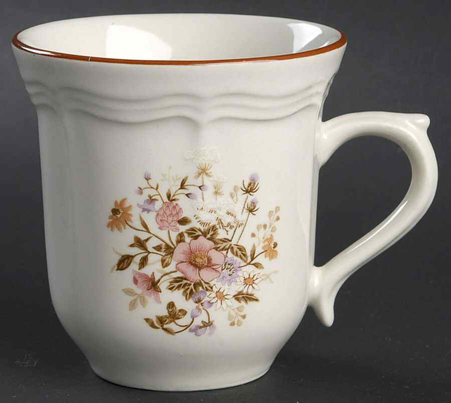 Meadow Flowers Flat Cup by Brick Oven-1