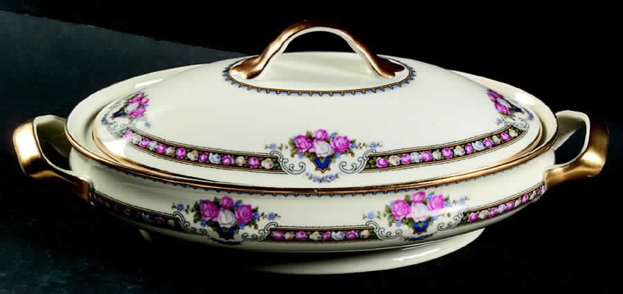 Belasco Oval Covered Vegetable by Black Knight-1