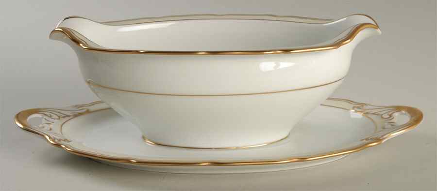 Gilda Gravy Boat with Attached Underplate by Black Knight-1