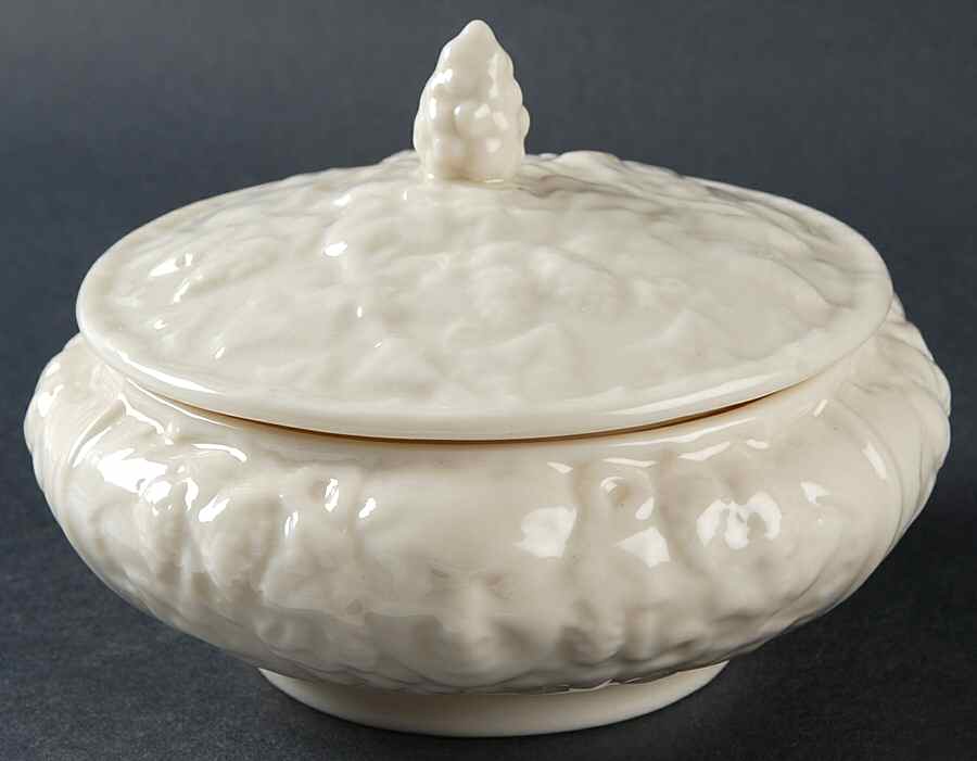 Mask (Irish) (No Lustre Accent) 4" Round Box & Lid by Belleek Pottery (Ireland)-1