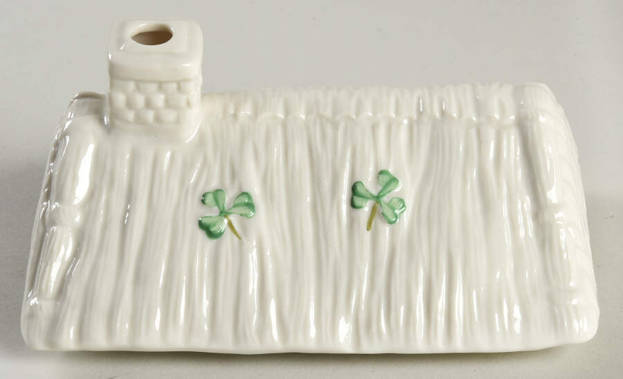 Shamrock Lid for Figural Teapot by Belleek Pottery (Ireland)-1