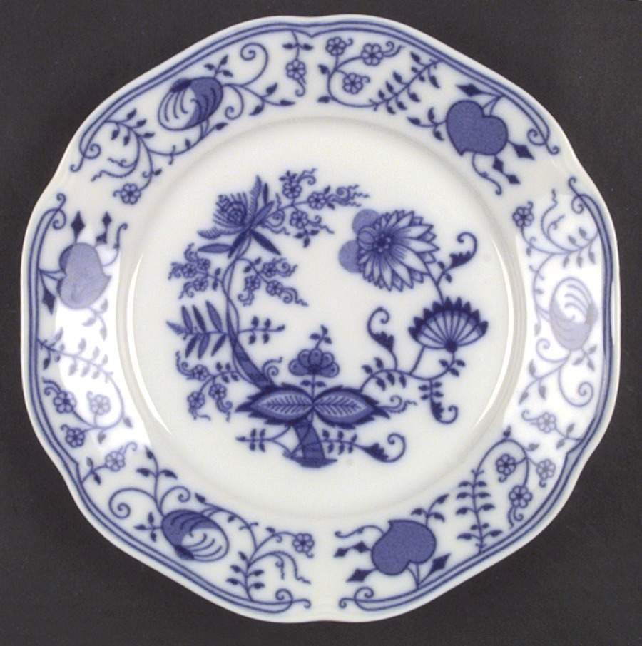 Blue Onion Dinner Plate by Bohemia Ceramic Works-1