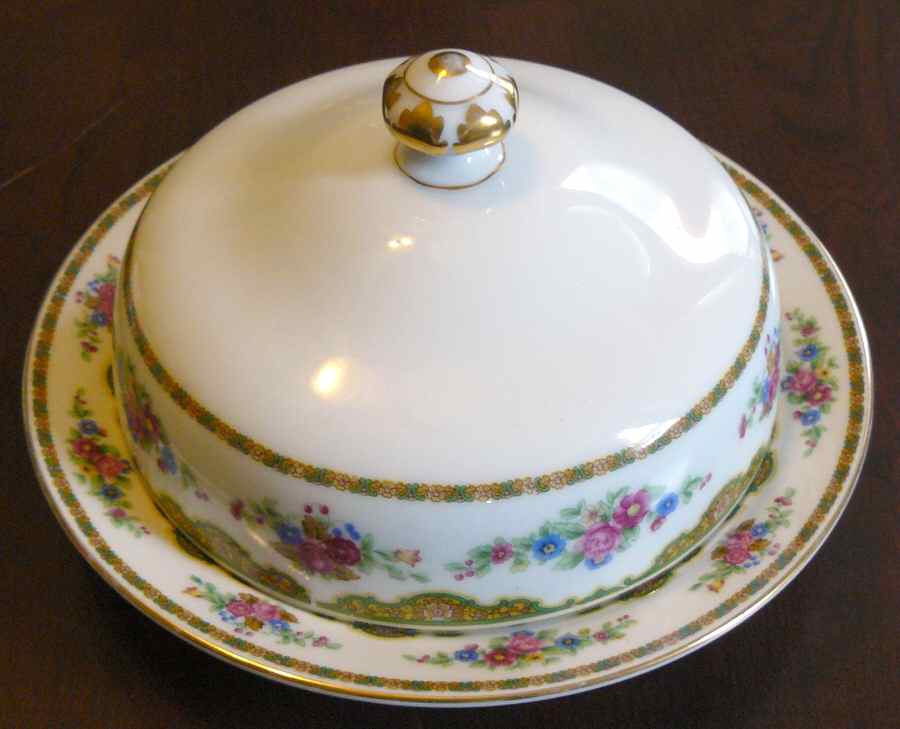 BOH58 Round Covered Butter by Bohemia Ceramic Works-1