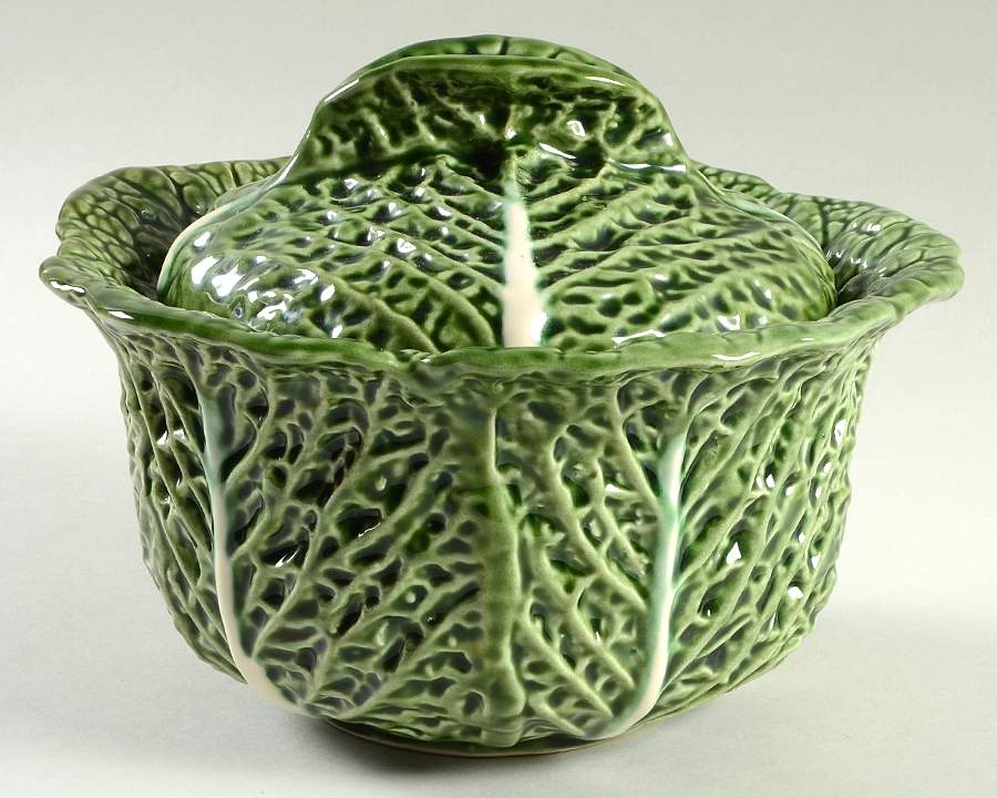 Cabbage Green Small Tureen & Lid by Bordallo Pinheiro-1