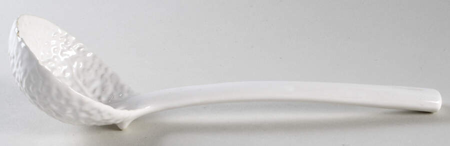 Cabbage White Tureen Ladle by Bordallo Pinheiro-1