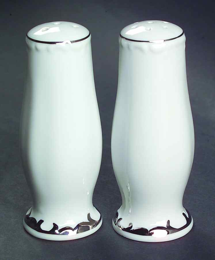 Nobility Salt & Pepper Set by Bristol (Japan)-1