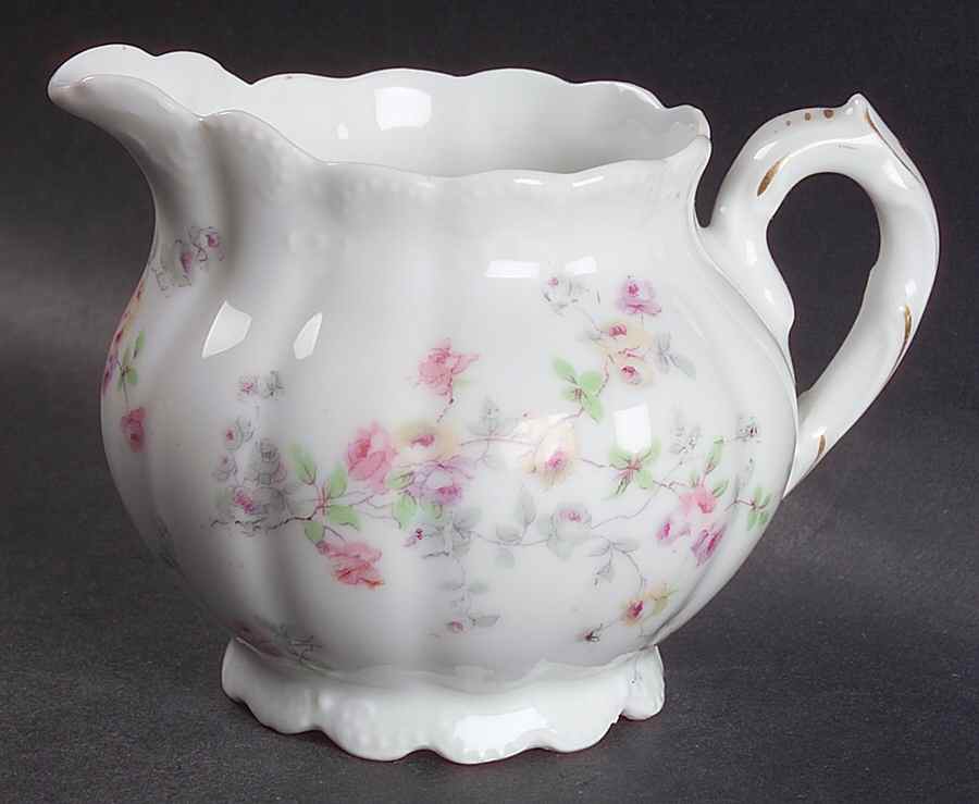 5789 Creamer by Bassett-1