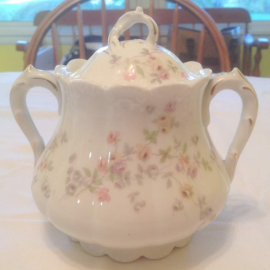 5789 Sugar Bowl & Lid by Bassett-1