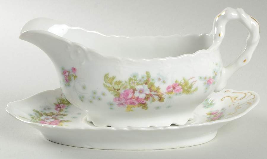 BSS10 Gravy Boat & Underplate by Bassett-1
