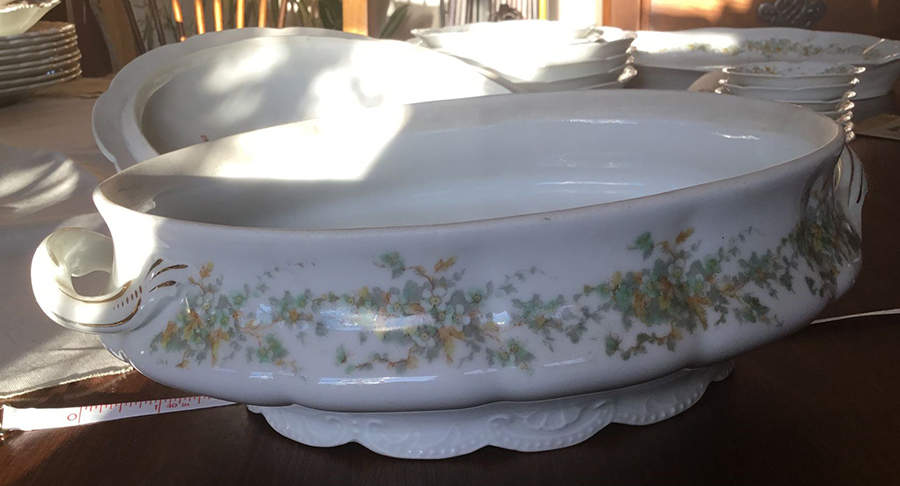 BSS14 Round Vegetable No Lid by Bassett-1