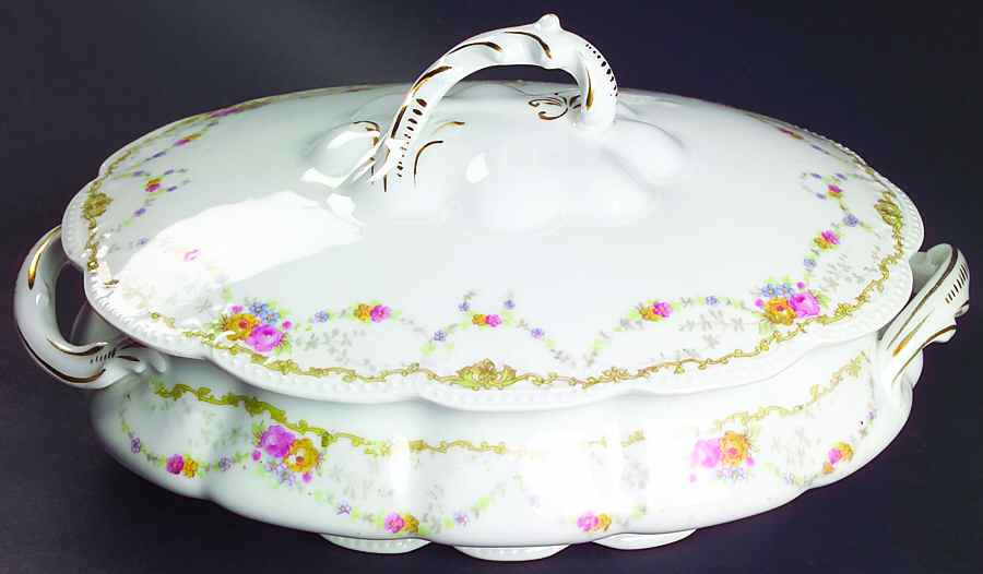 BSS16 Oval Covered Vegetable by Bassett-1
