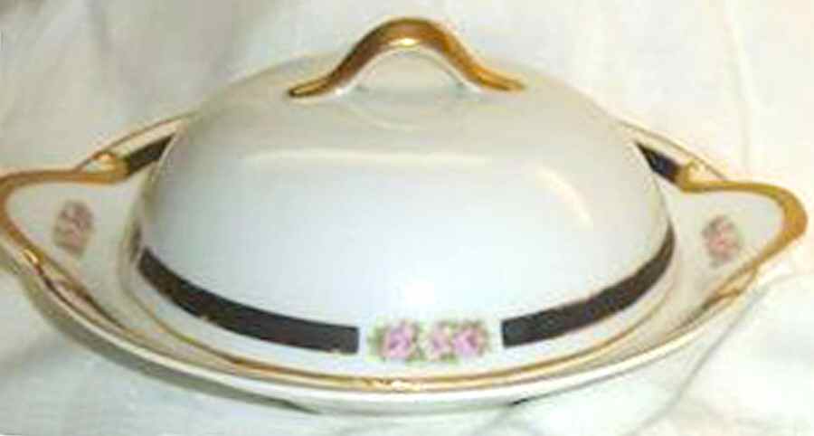 12682 Round Covered Butter by Bassett-1