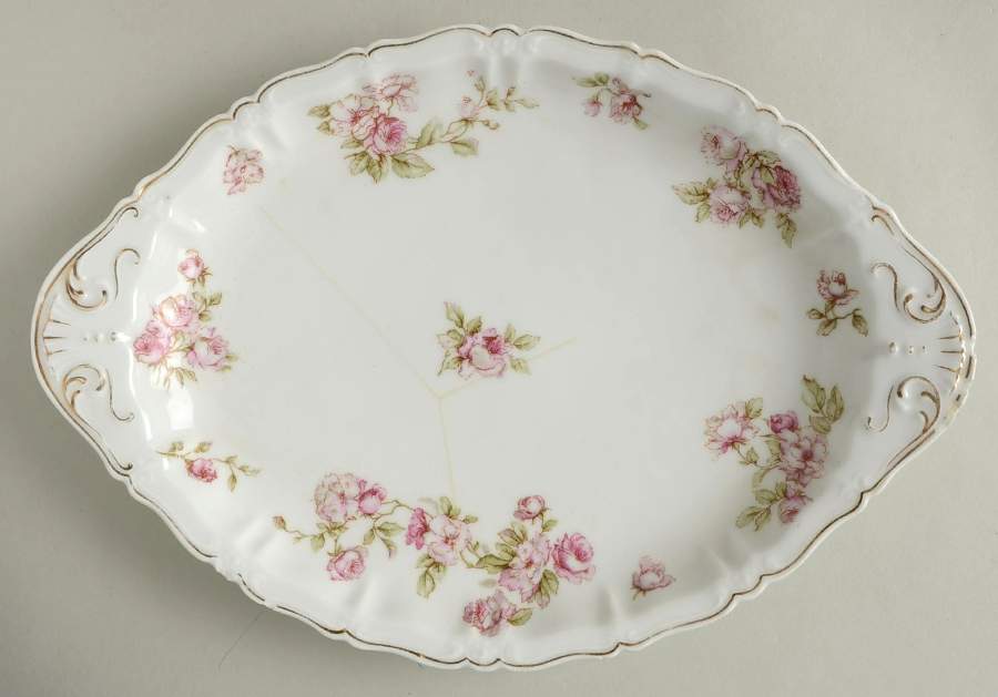 BSS27 11" Oval Serving Platter by Bassett-1