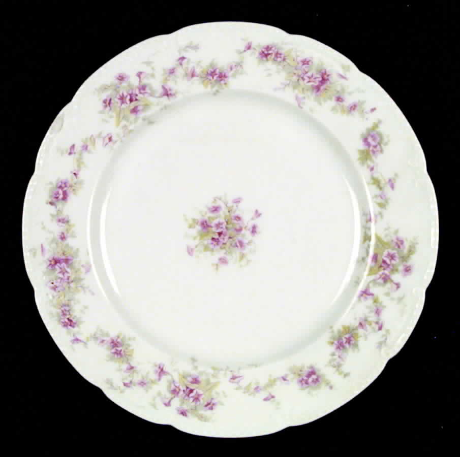 BSS3 Dinner Plate by Bassett-1