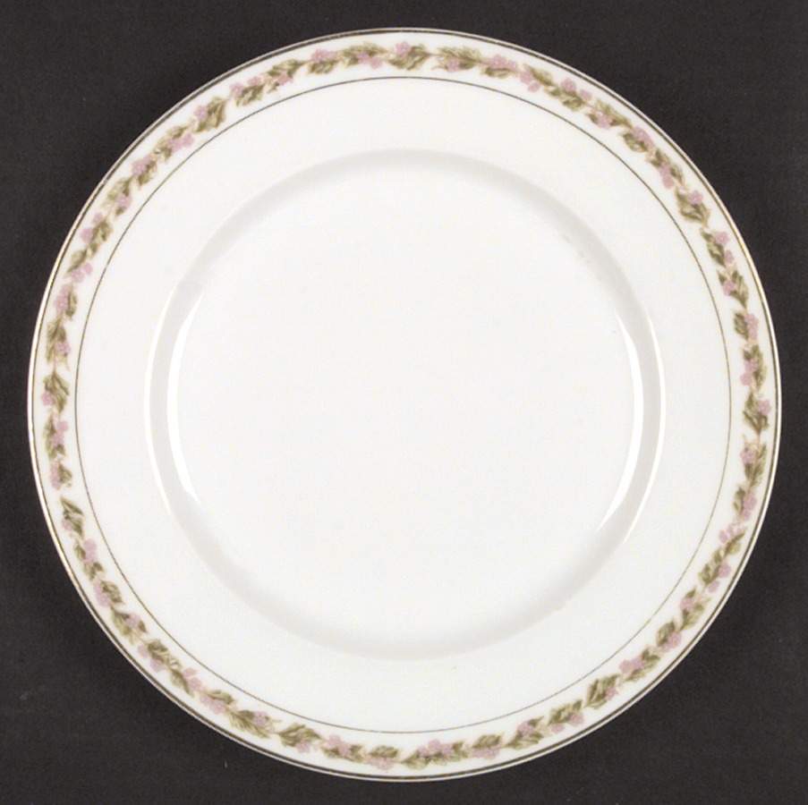 11532 Dinner Plate by Bassett-1
