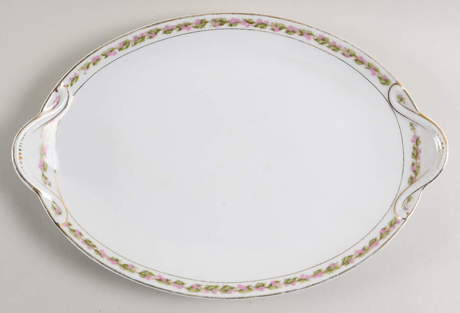 11532 14" Oval Serving Platter by Bassett-1