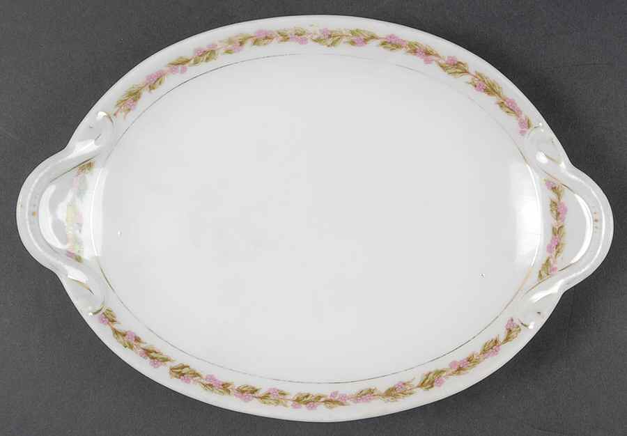 11532 9" Oval Serving Platter by Bassett-1