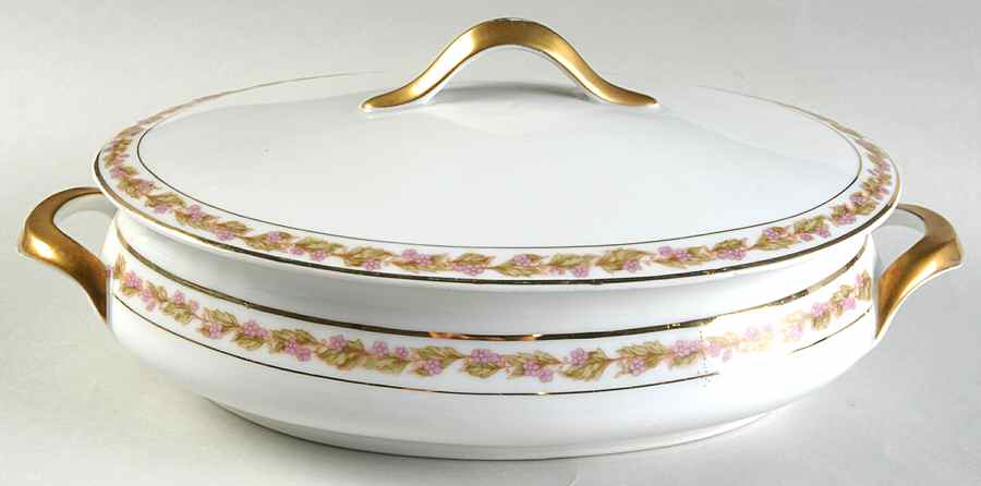 11532 Oval Covered Vegetable by Bassett-1