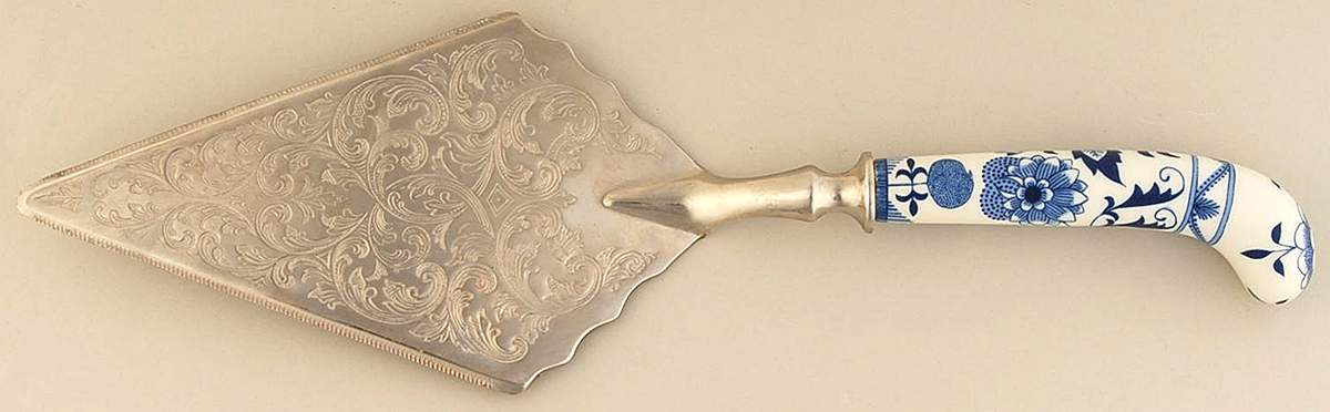 Blue Danube Pie Server with Stainless Blade by Blue Danube (Japan)-1