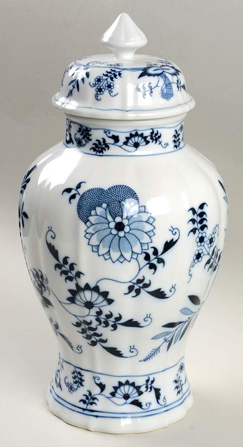 Blue Danube Covered Vase by Blue Danube (Japan)-1