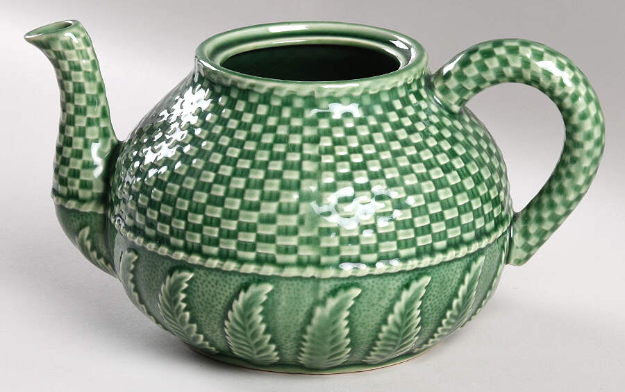Basketweave Green Teapot No Lid by Bordallo Pinheiro-1