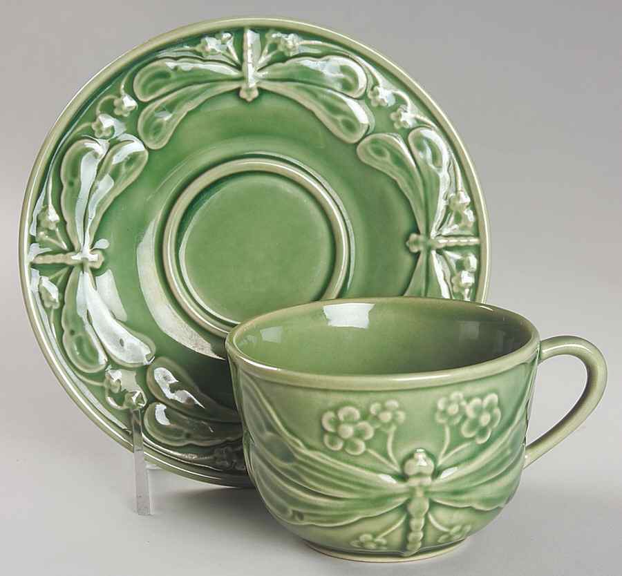 Dragonfly (Green) Flat Cup & Saucer Set by Bordallo Pinheiro-1