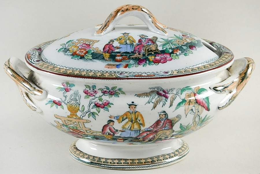 Pekin Sauce Boat & Lid by Beech & Hancock-1