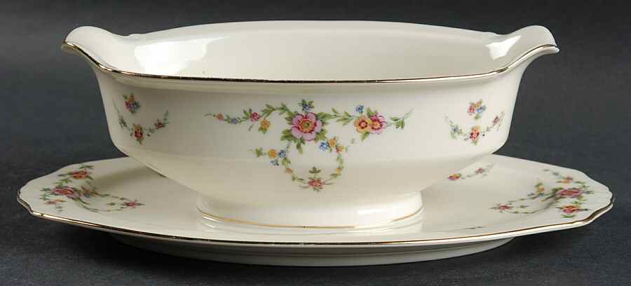 BAR25 Gravy Boat with Attached Underplate by Baronet-1