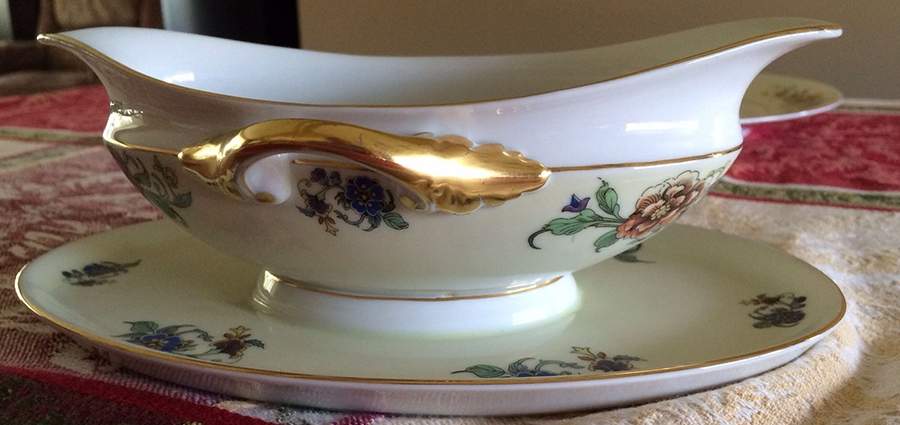 BOH79 Gravy Boat with Attached Underplate by Bohemia Ceramic Works-1