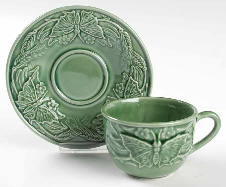 Papillon Ivy Green Flat Cup & Saucer Set by Bordallo Pinheiro-1