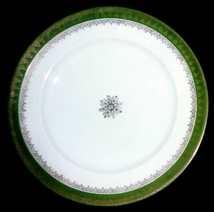 BSS42 Dinner Plate by Bassett-1