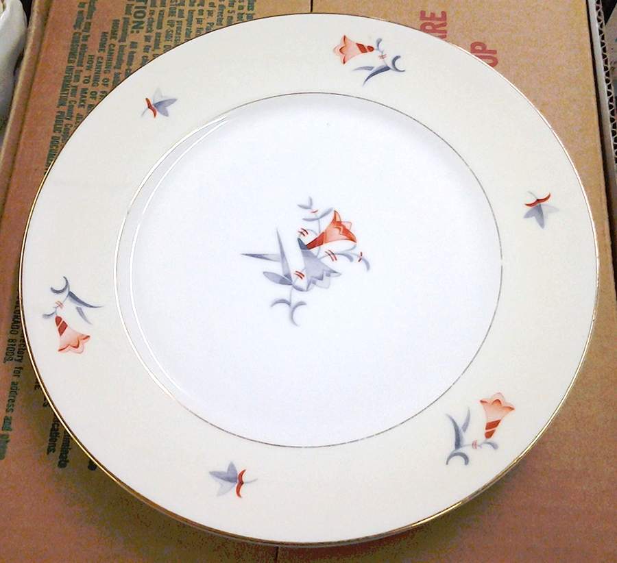 BOH99 Dinner Plate by Bohemia Ceramic Works-1