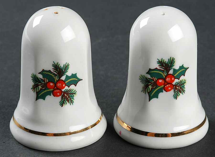 Basket of Cheer (Scalloped, No Emboss) Salt & Pepper Set by Baum Brothers-1