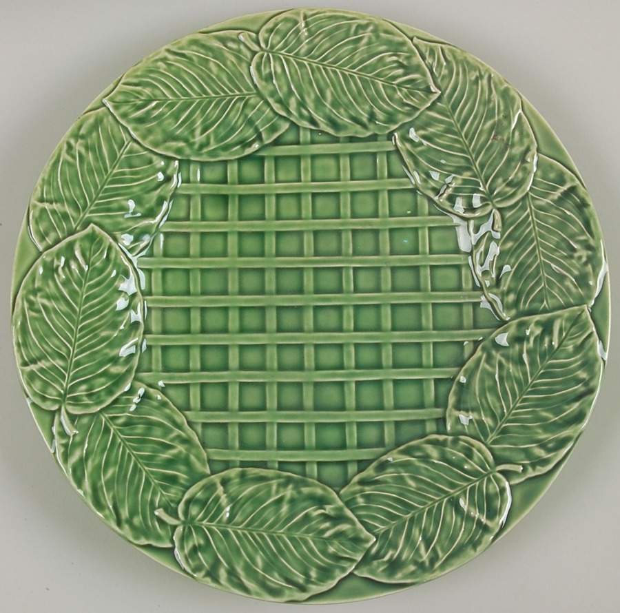 Leaf Service Green 13" Chop Plate (Round Platter) by Bordallo Pinheiro-1